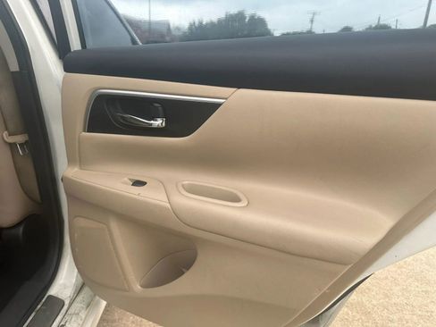 Used 2016 Nissan Altima 2.5 SL w/ 2.5 Technology w/LED Package FWD image 44