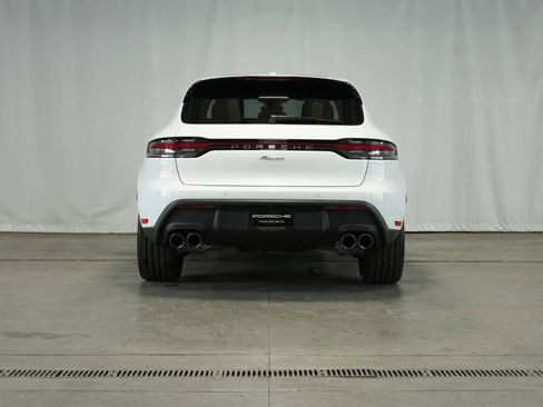 Certified 2025 Porsche Macan AWD/4WD image 6