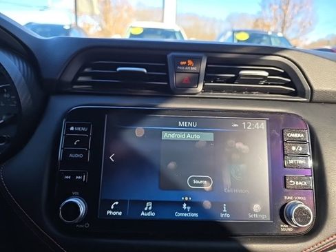 Used 2024 Nissan Versa SR w/ Trunk Package image 14
