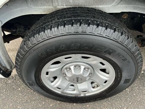 Used 2013 Nissan NV 3500 S w/ Side Curtain Airbag Pkg image 5