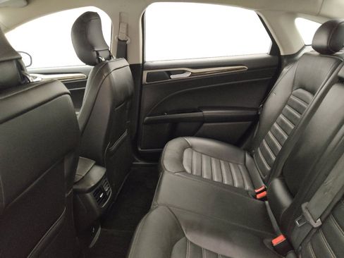 Used 2014 Ford Fusion SE w/ Equipment Group 502A image 18