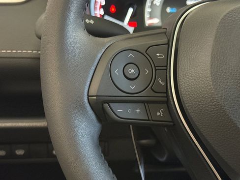 New 2025 Toyota RAV4 XLE image 28