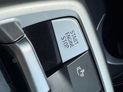 Used 2023 BMW X1 xDrive28i w/ Premium Package AWD/4WD image 6