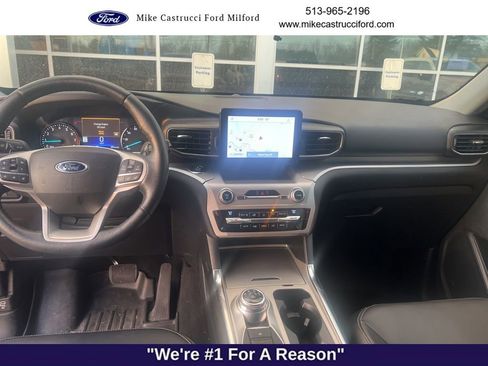 Certified 2021 Ford Explorer XLT w/ Equipment Group 202A image 31