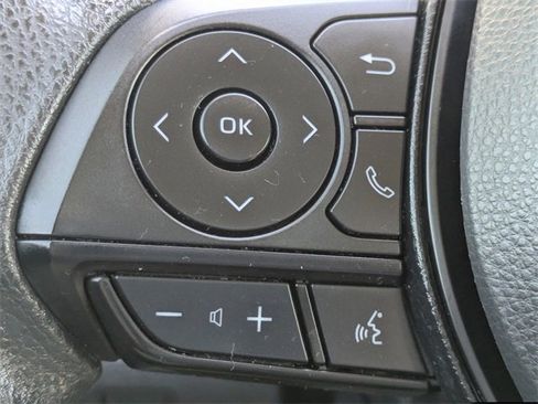 Used 2022 Toyota Corolla LE image 21