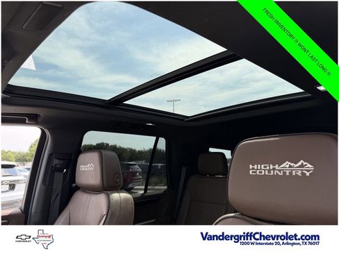 Used 2025 Chevrolet Tahoe High Country RWD image 25