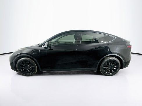 Used 2022 Tesla Model Y Long Range AWD/4WD image 4