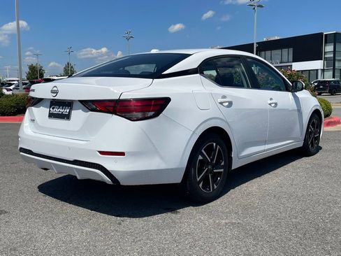 Used 2025 Nissan Sentra SV FWD image 7