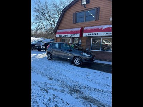 Used 2017 Ford Fiesta SE w/ Cold Weather Package image 1