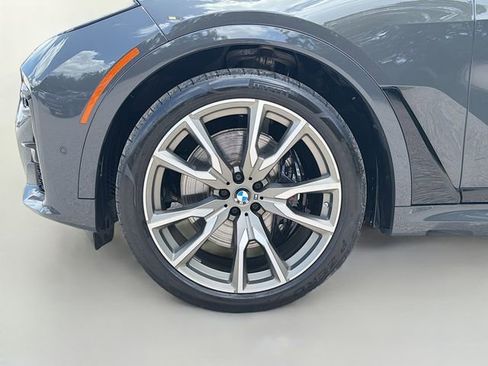 Used 2022 BMW X7 M50i w/ Dynamic Handling Package AWD/4WD image 45