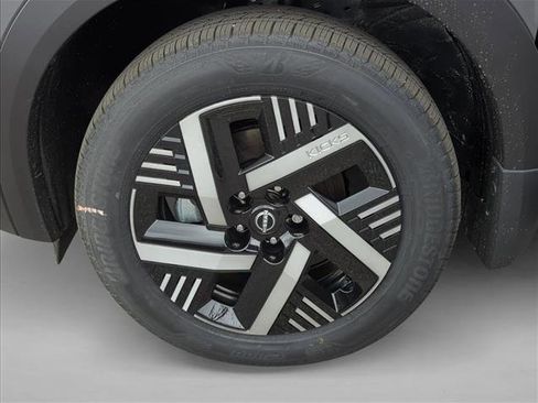 New 2026 Nissan Kicks SV w/ Charging Package image 20
