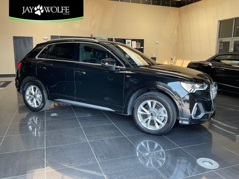 Used 2023 Audi Q3 2.0T Premium Plus w/ Premium Plus Package AWD/4WD image 1