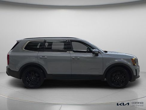 Certified 2022 Kia Telluride EX w/ EX Premium Package AWD/4WD image 4