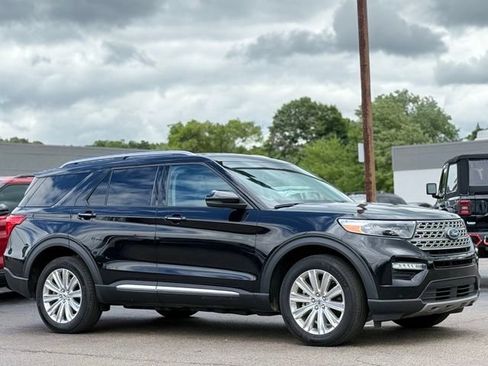 Used 2023 Ford Explorer Limited w/ Hybrid Equipment Group 310A AWD/4WD image 37