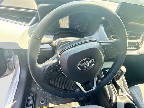 Used 2023 Toyota Corolla SE FWD image 16