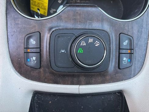 Used 2022 GMC Acadia Denali AWD/4WD image 23