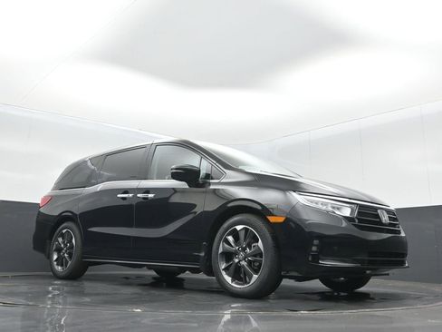 Certified 2024 Honda Odyssey Elite image 26