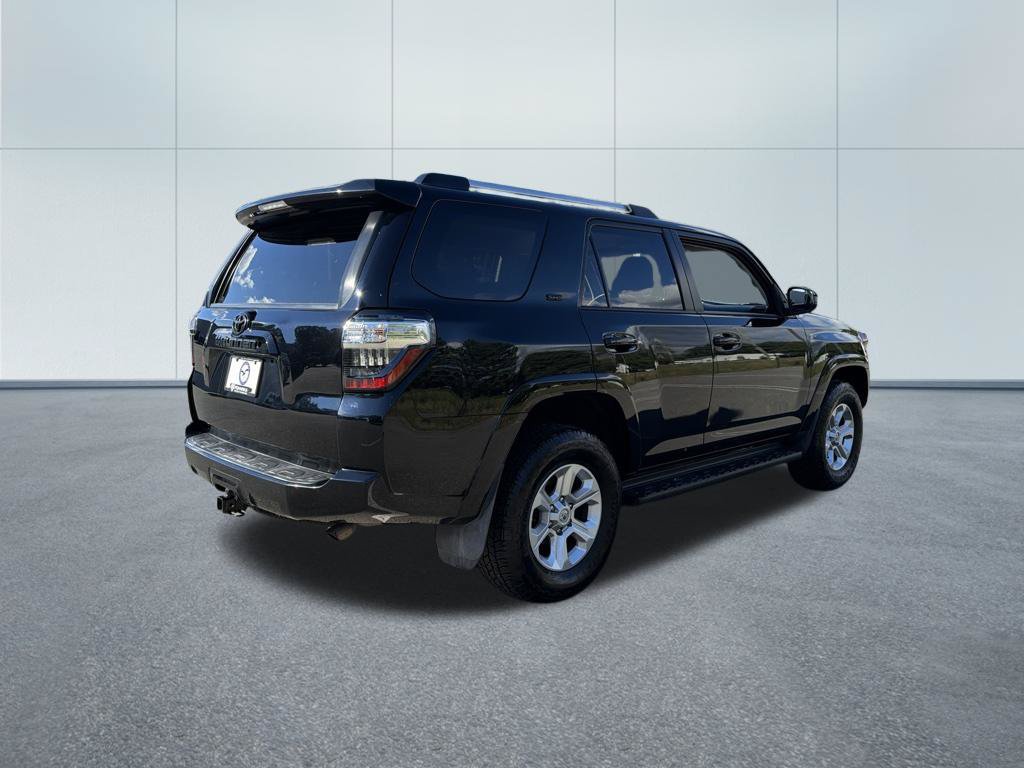 Used 2020 Toyota 4Runner SR5 AWD/4WD image 5
