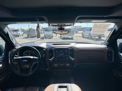 Used 2019 Chevrolet Silverado 1500 High Country w/ Technology Package image 15