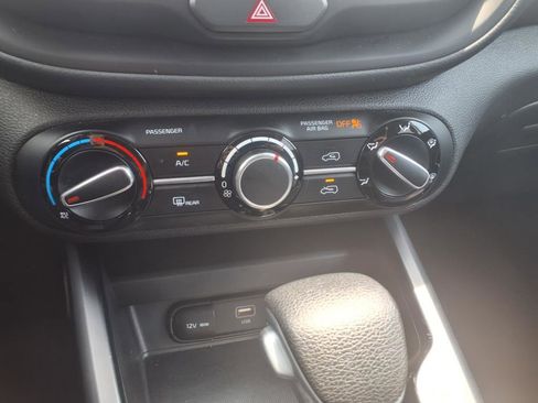 Used 2024 Kia Soul LX w/ Option Group 015 image 18