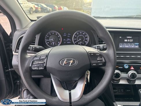 Used 2019 Hyundai Elantra SE w/ Cargo Package image 19