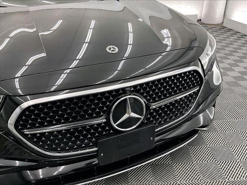 Certified 2025 Mercedes-Benz E 350 4MATIC Sedan image 31