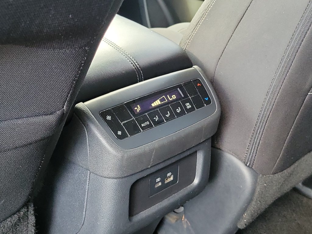 Used 2024 Nissan Pathfinder SV FWD image 17