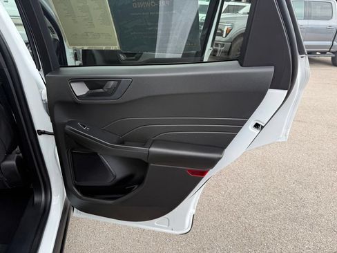 Used 2023 Ford Escape Active w/ Cold Weather Package FWD image 21