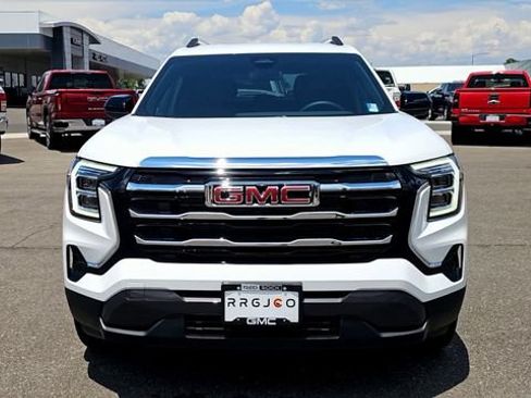 New 2027 GMC Terrain Elevation w/ Elevation Premium Package AWD/4WD image 3