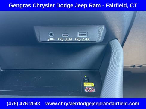 Used 2025 Subaru Forester Premium AWD/4WD image 55