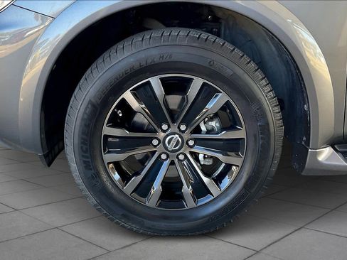 Used 2020 Nissan Armada Platinum w/ Captain's Chairs Package image 10