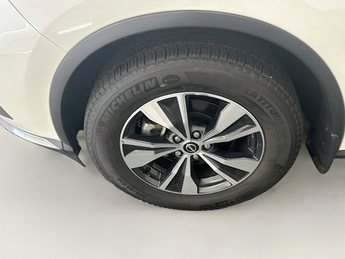 Used 2024 Nissan Murano SV w/ Cargo Package AWD/4WD image 11