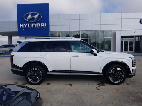 New 2026 Hyundai Palisade Limited FWD image 8