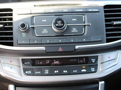 Used 2015 Honda Accord LX image 15