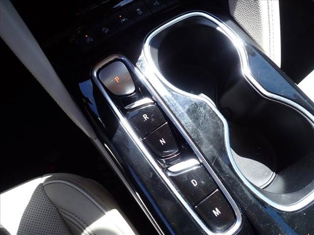 Used 2023 Buick Envision Avenir AWD/4WD image 22