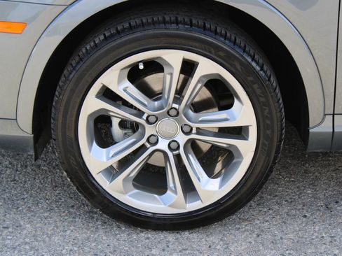 Used 2016 Audi Q3 2.0T Premium Plus w/ Technology Package FWD image 8