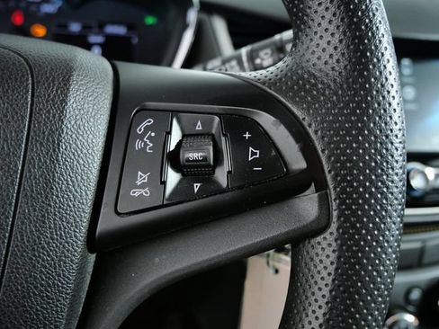 Used 2017 Chevrolet Trax LS AWD/4WD image 25