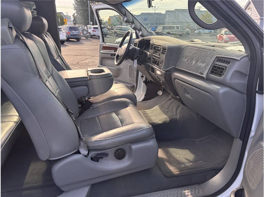 Used 2002 Ford F250 4x4 SuperCab Super Duty image 14