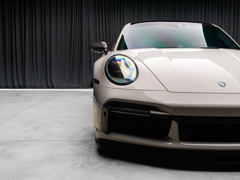 Used 2022 Porsche 911 Turbo S AWD/4WD image 19