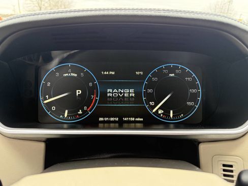 Used 2013 Land Rover Range Rover HSE image 20