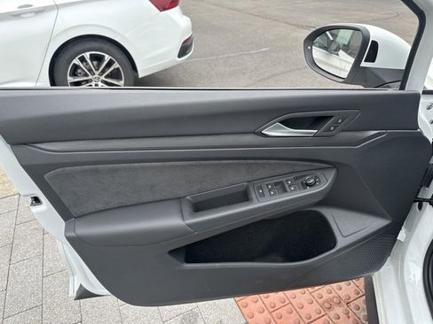 New 2024 Volkswagen GTI SE image 9