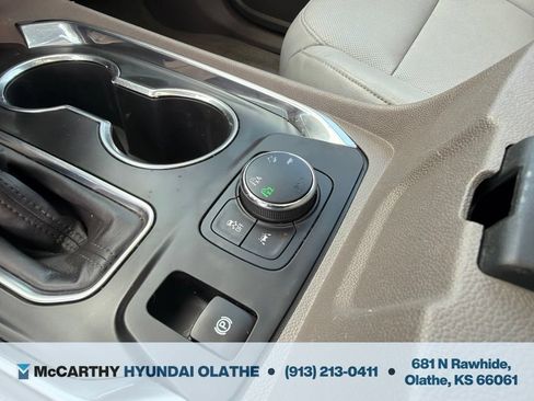 Used 2020 Chevrolet Traverse Premier w/ LPO, Floor Liner Package AWD/4WD image 33