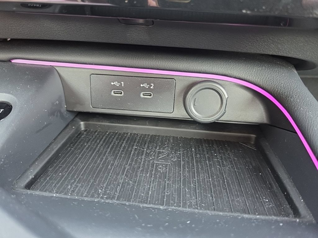 Certified 2026 Nissan Sentra SR w/ Floor Mat Package FWD image 24