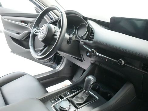 Used 2021 MAZDA MAZDA3 s image 22