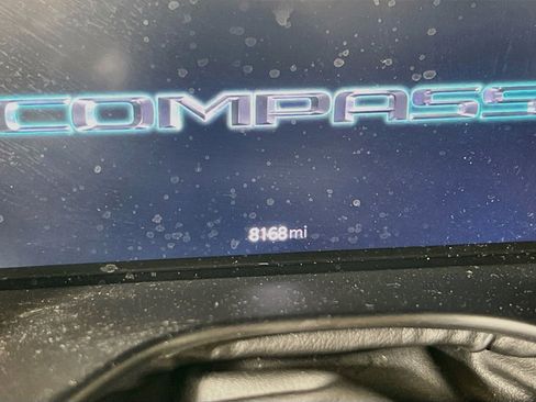 Used 2022 Jeep Compass Limited w/ Elite Group AWD/4WD image 12