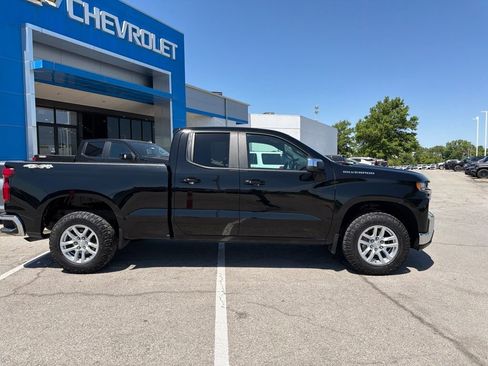 Used 2019 Chevrolet Silverado 1500 LT w/ All-Star Edition AWD/4WD image 2