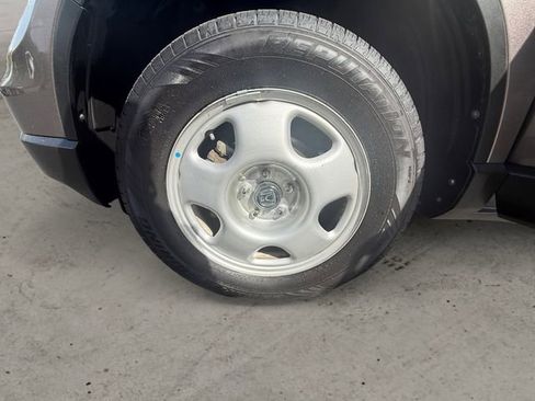 Used 2011 Honda CR-V LX image 14