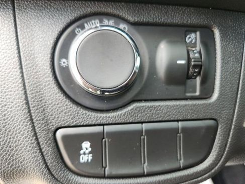 Used 2022 Chevrolet Spark LS FWD image 25