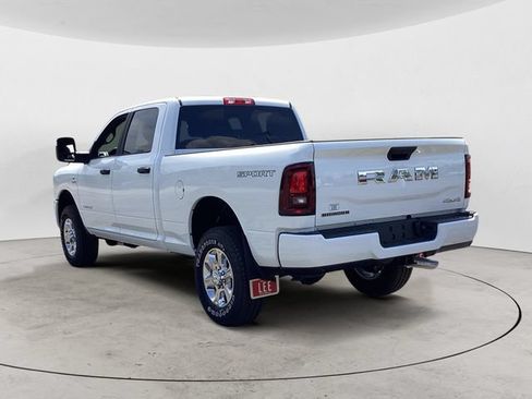 New 2026 RAM 2500 Big Horn AWD/4WD image 3