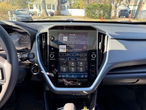 Used 2024 Subaru Crosstrek 2.0i Premium image 16